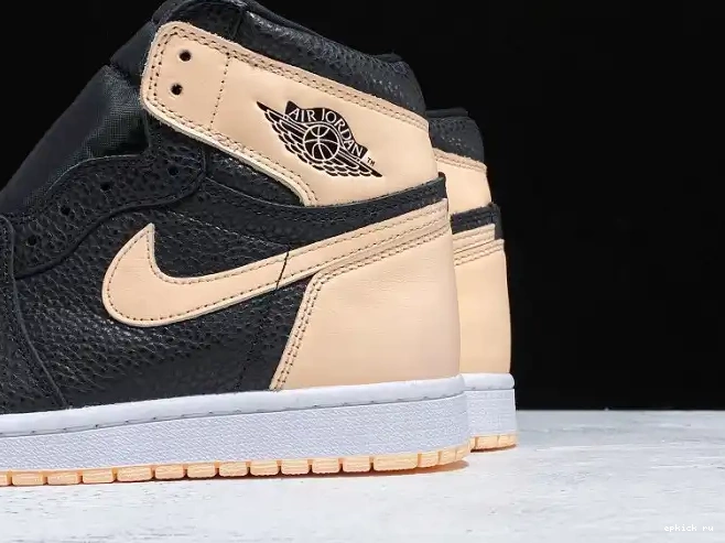 Rep High 1 Retro Crimson Tint Air 555088-081 Jordan Black 0406